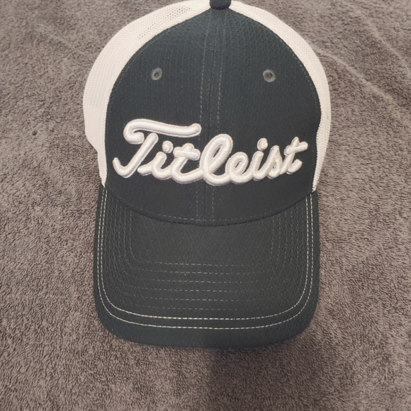 Men's Titleist Golf Ball Cap